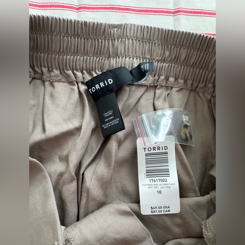 Torrid Beige Elastic Waist Pants